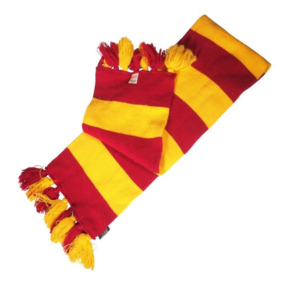 Harry Potter Scarf Gryffindor Knitted with Tassels and Embroidered Patch Unisex - Picture 5 of 5